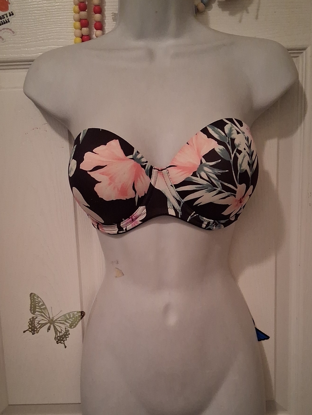 PINK Bra - Picture 2 of 5
